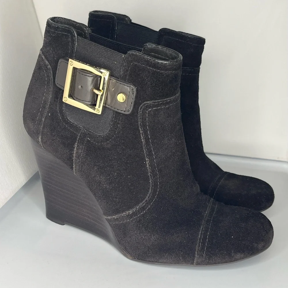 Tory Burch Women’s Size 9.5 Black Suede “Adrienne” Chelsea Wedge Ankle Boots